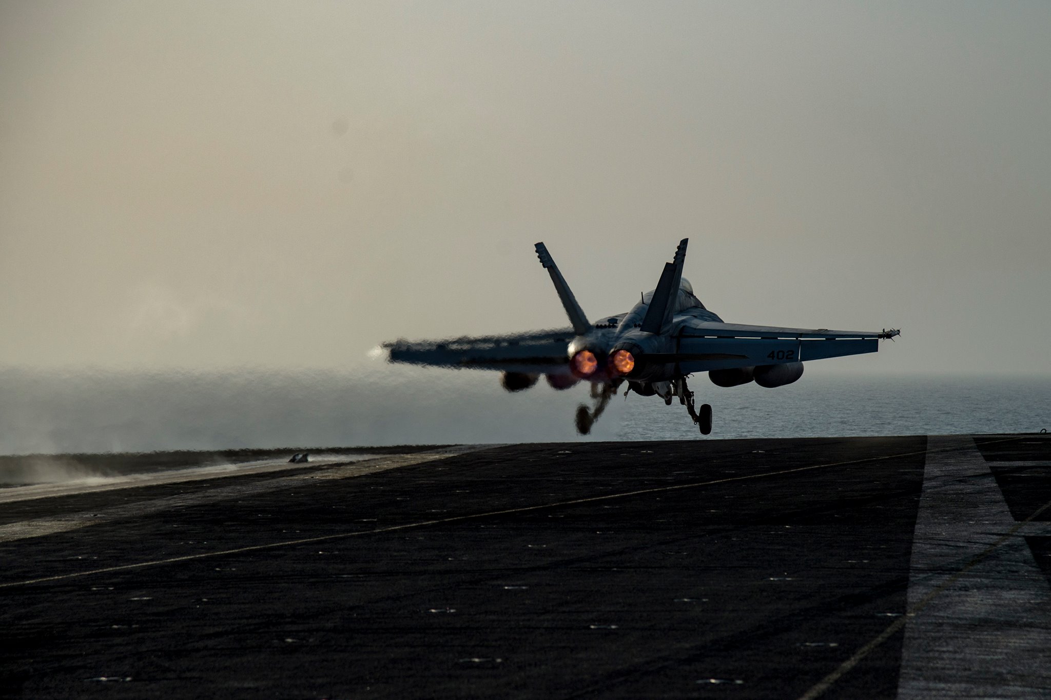 F/A 18 Hornet Aircraft carrier take off